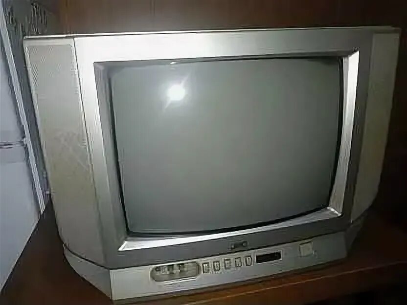 Телевизор daewoo. Телевизор sanyo 2007 года выпуска. Отражение в телевизоре при продаже. Телевизор филипс кинескопный 72 см. Объявления телевизор в москве.