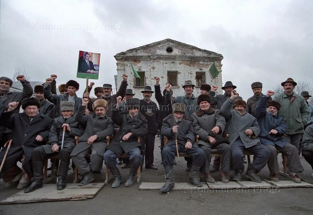 Чечня Джохар Дудаев. Чеченская Республика Ичкерия 1991. 1992 Чечня - Дудаев.