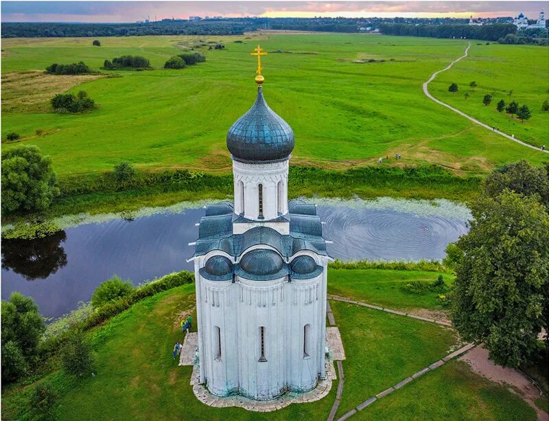 Боголюбово покрова на нерли. Суздаль покрова на нерли. Храм покровка га нерли. Церкви под владимиром. Покрова на нерли во владимире.