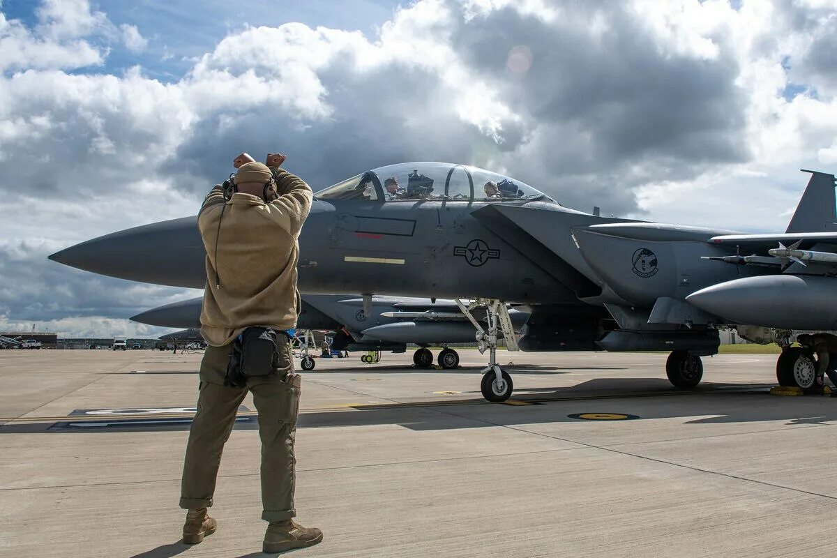 тайфун еврофайтер ввс британии. F-35 великобритании. ввс великобритании. воздушные силы великобритании. британские истребители.