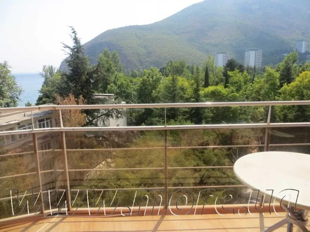 партенит снять длительно. гурзуф набережная пушкина апартаменты. корпус 3 санатория айвазовское. крым партенит фрунзенское шоссе 14. республика крым, г.