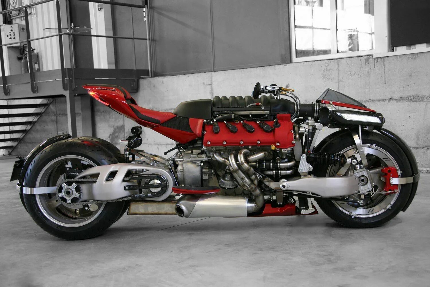 Lazareth lm847. Lazareth lm847 — 4-колесный мотоцикл. Мотоцикл Мазерати v8. Lm847 - Lazareth - v8. Мощный мопед