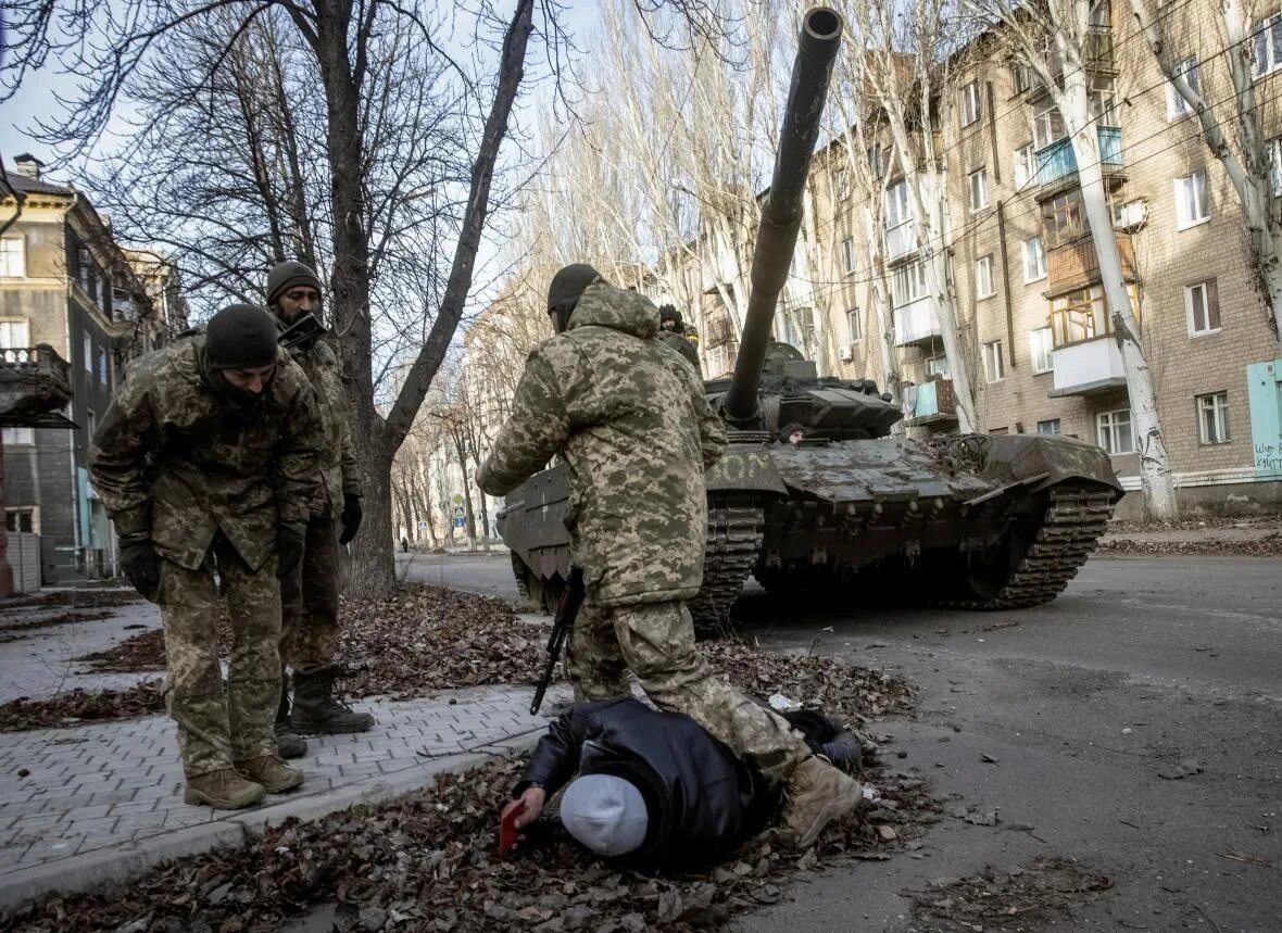 Артемовск сейчас новости последнего часа. Бои в Артемовске. События в Артемовске сейчас. Российские солдаты на Украине. Бои за Артемовск 2022.