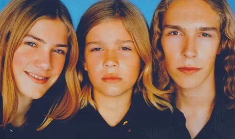 Братья Hanson покорили мир в 1997 году. Чем они занимаются и как выглядят сейчас