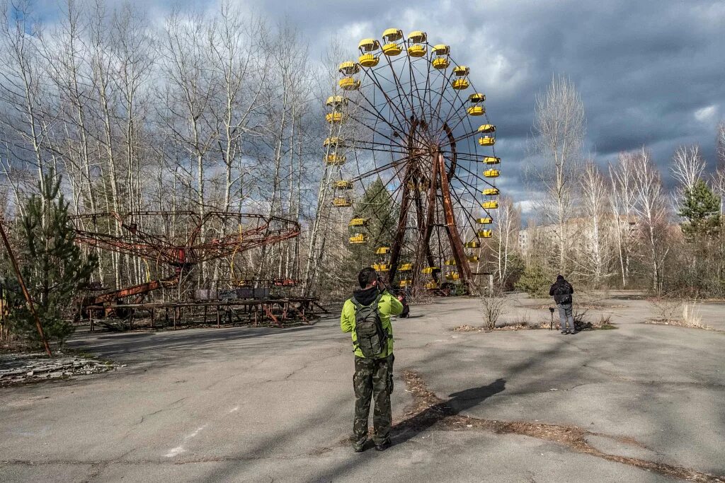 Chernobyl zone. Чернобыль зона отчуждения Припять. Припять зона отчуждения 2021. Зона отчуждения Чернобыль станция Припять. Чернобыль зона отчуждения 2023.