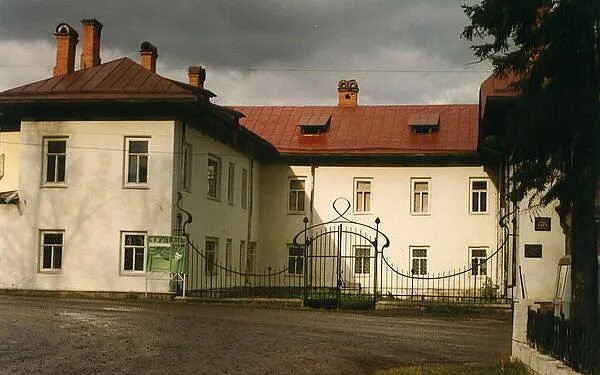 Дом каменского. Дом каменского в суксуне. усадьба каменских суксун. дом каменских в суксуне. дом каменского школа суксун.