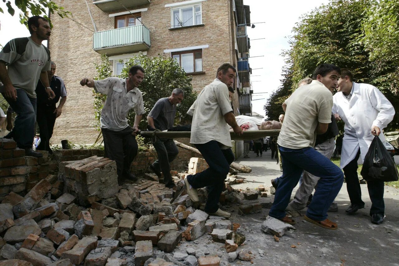 Захват в школе беслане 2004