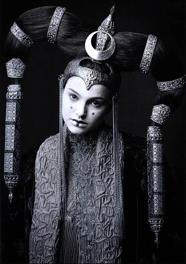 Принцесса падме амидала. Королева амидала. Натали портман королева амидала. Королева падме амидала. Натали портман звездные войны.