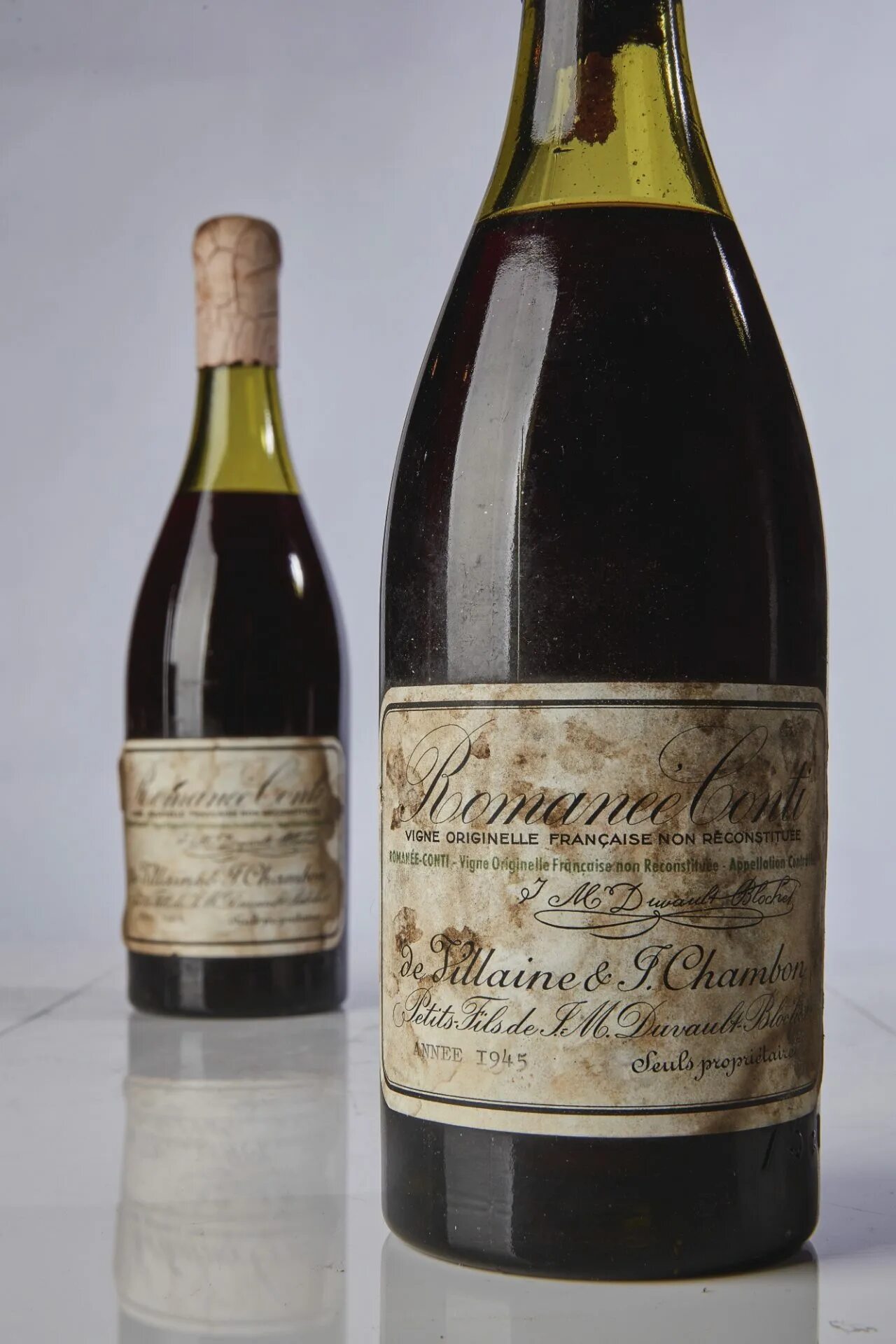 Вино старая дорога. Romanee-Conti Grand Cru. Вино Romanee-Conti 1945 года. Romanee Conti вино. Romanee-Conti Grand Cru 1945 года..