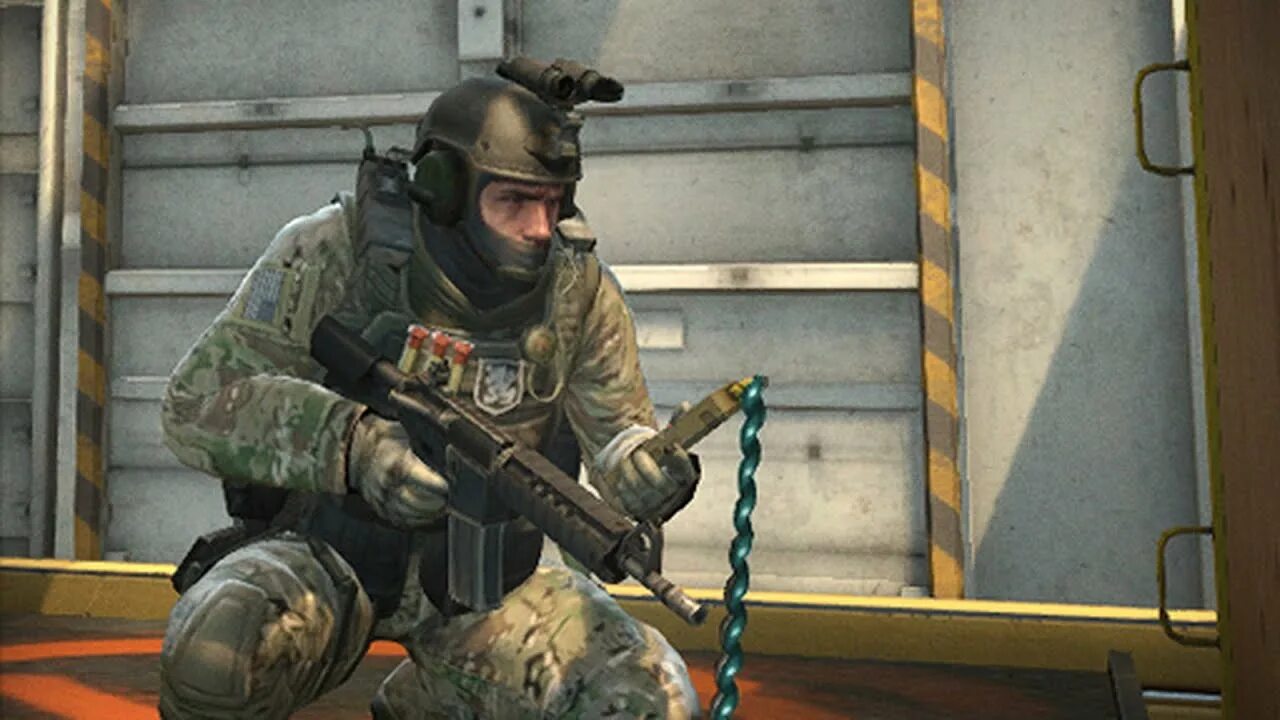 ДЕФУЗ бомбы. Контр террорист обезвреживает бомбу. CS go спецназ. ДИФФУЗА В КС. Герой который обезвредил террориста