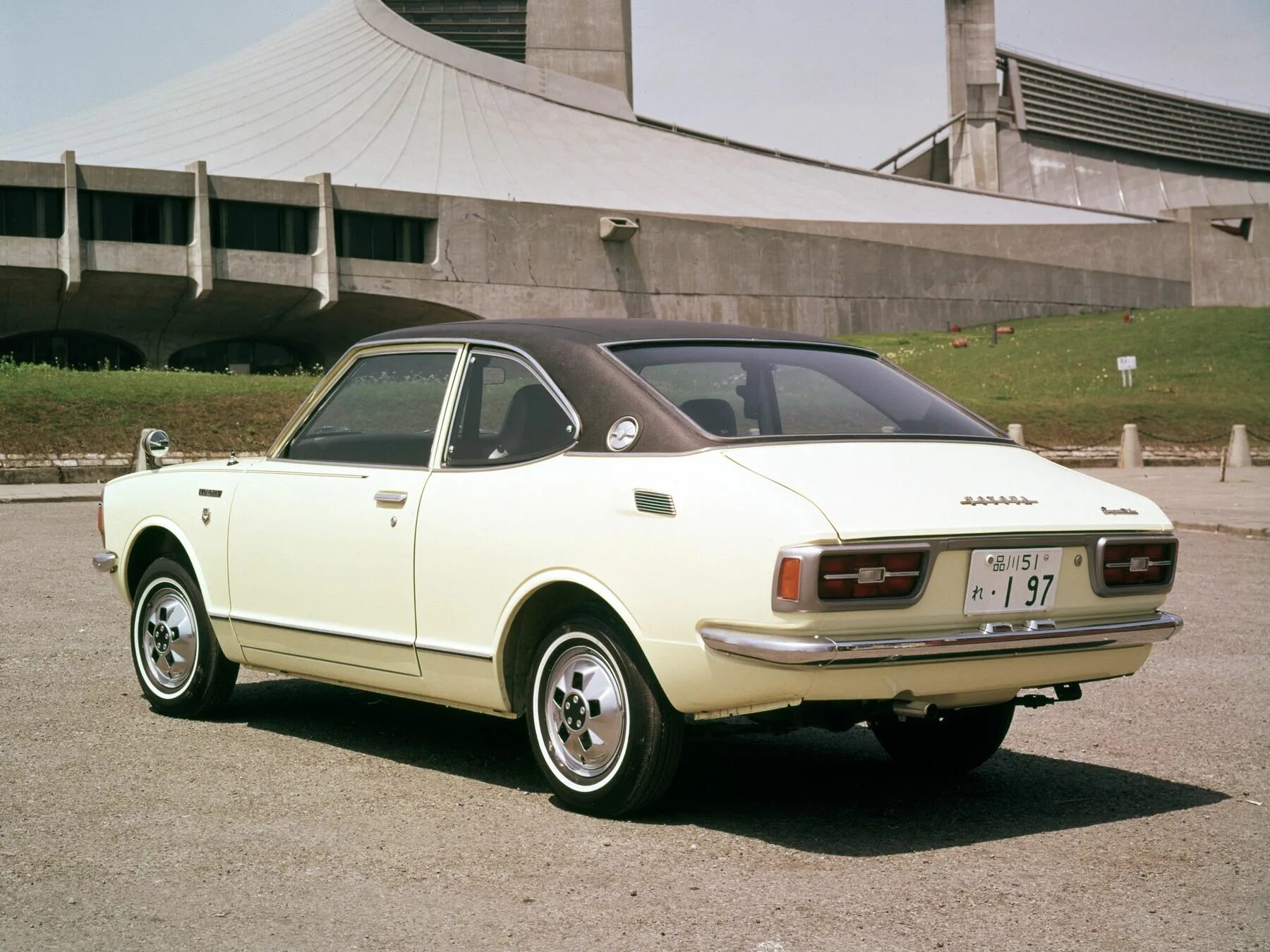 Королла 2 поколение. Toyota Corolla 1970. Toyota Corolla 1 поколение. Toyota Celica 74. Тойота Королла e 9.