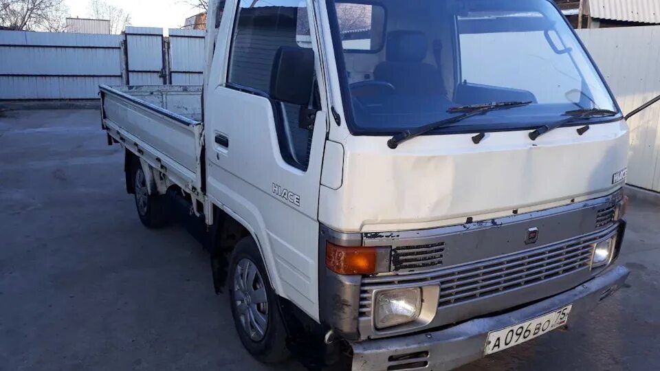 Toyota hiace truck. Тойота хайс грузовой. Toyota hiace 1994. Toyota hiace truck 4wd. Toyota hiace truck 4wd.