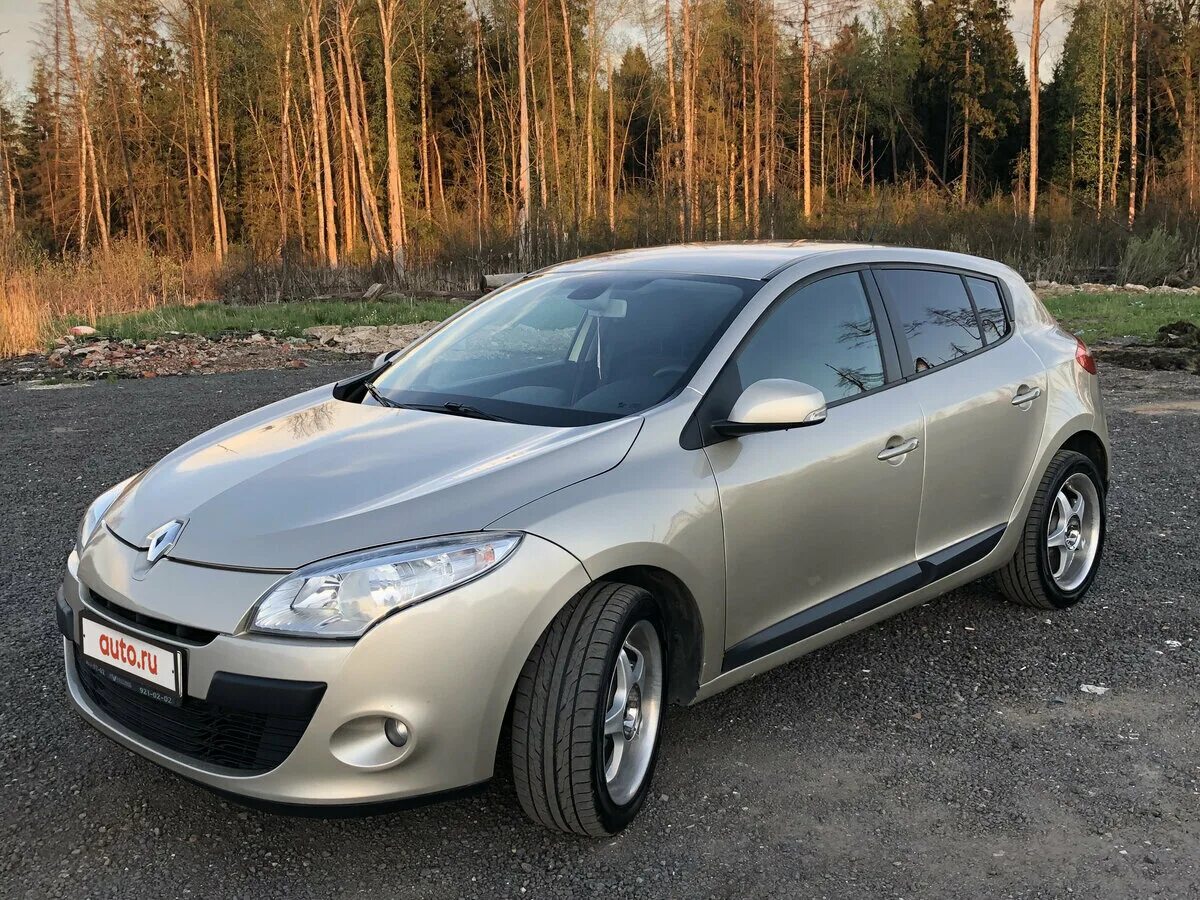 Рено меган 3 хэтчбек 2010. Рено меган 3 2011. Рено меган 3 2011. Рено меган 3 хэтчбек 2011. Ренрено меган 2011.