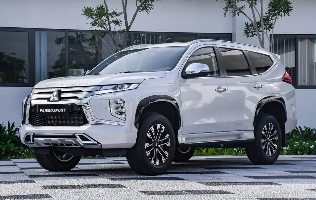 Pajero sport цена. Mitsubishi Pajero Sport 2022. Pajero Sport 2021. Mitsubishi Pajero Sport 2021. Мицубиси Паджеро спорт 2021.