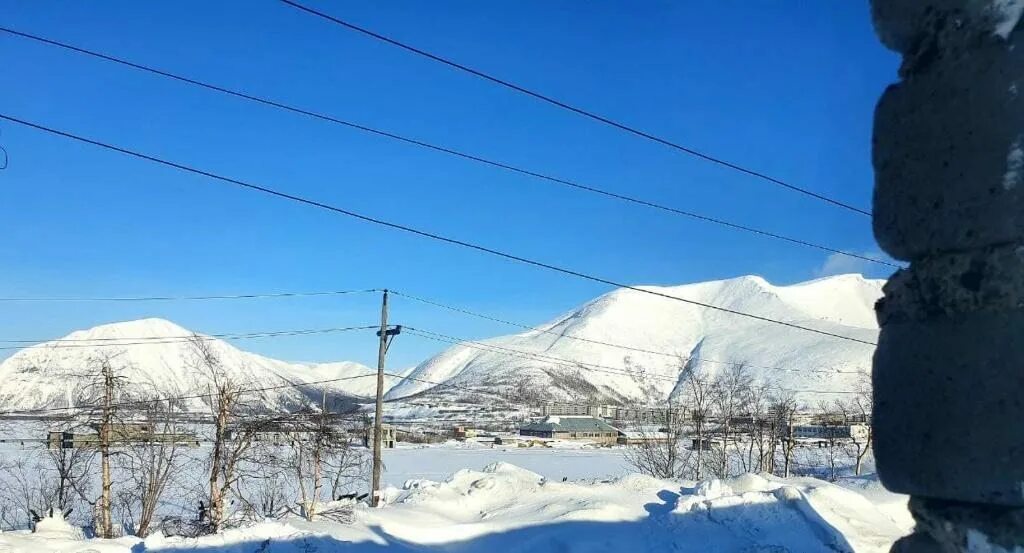 Кировск вершина горы. Лабунцова 9а Кировск Мурманская. Хостел вершина Кировск Мурманская область. Кировск общежитие горного. Кировск общежитие