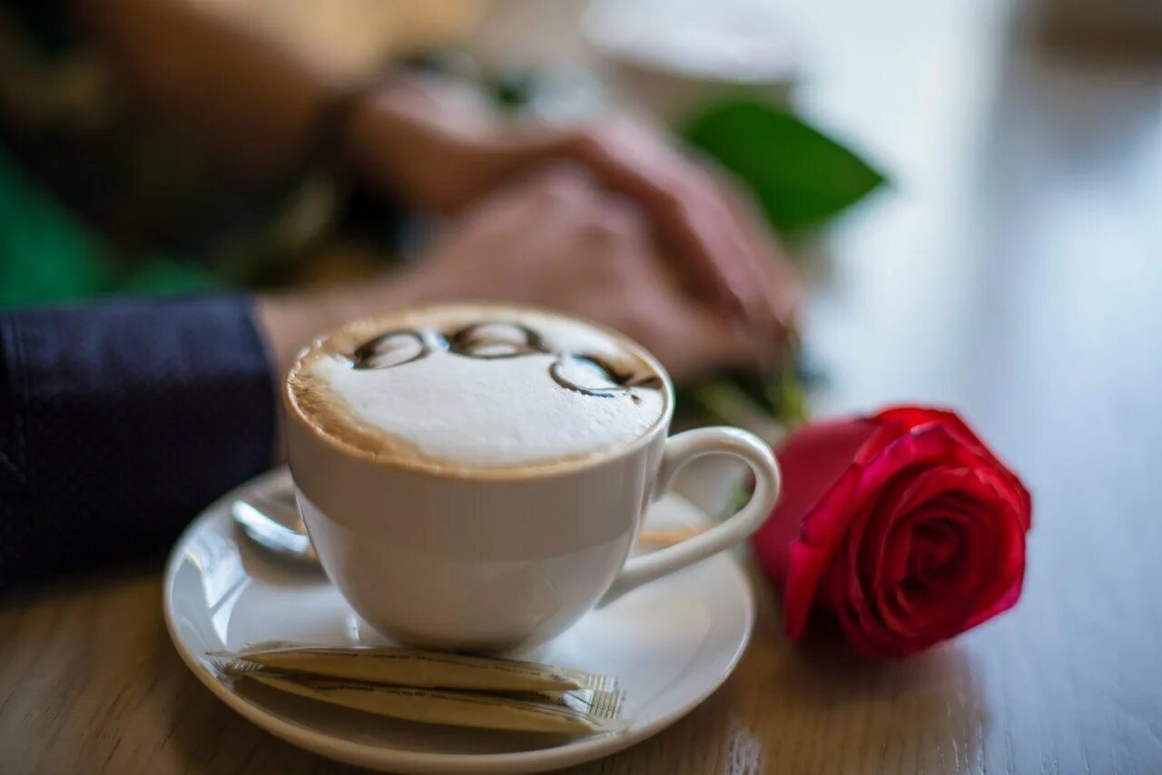 Утренний кофе красиво. Красивые кофейные чашки. Утро кофе. "На чашечку кофе…?!". Красивая чашка кофе.