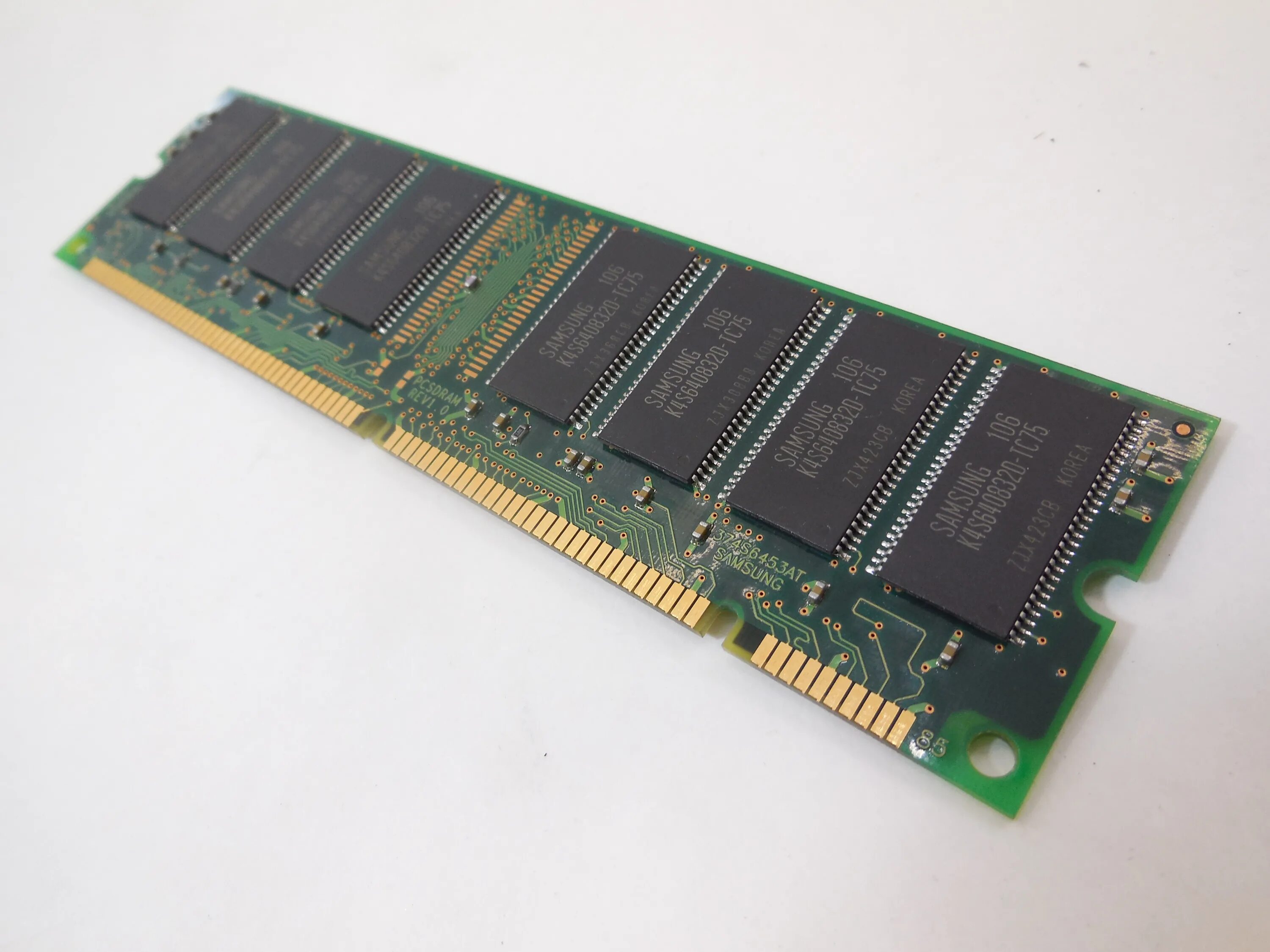 DIMM SDRAM pc133. Модуль памяти 128 MB DIMM. Оперативная память Dram. Динамическая Оперативная память Dram.