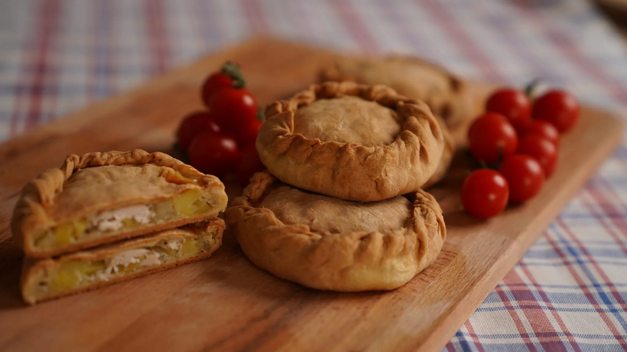 Элеш это. Элеш с курицей 140г. Элеш татарская кухня. Элеш татарская кухня. Элеш это.