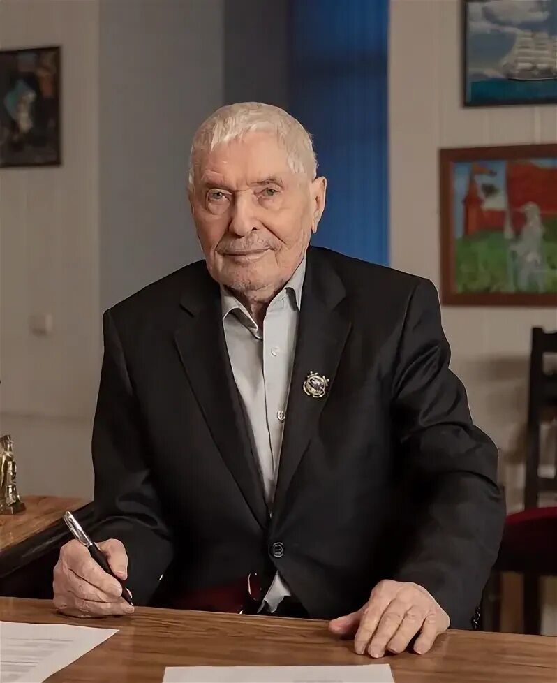Семья владимира яковлевича ходырева. Семья владимира яковлевича ходырева. Семья владимира яковлевича ходырева. Семья владимира яковлевича ходырева. Ходырев ленинград.