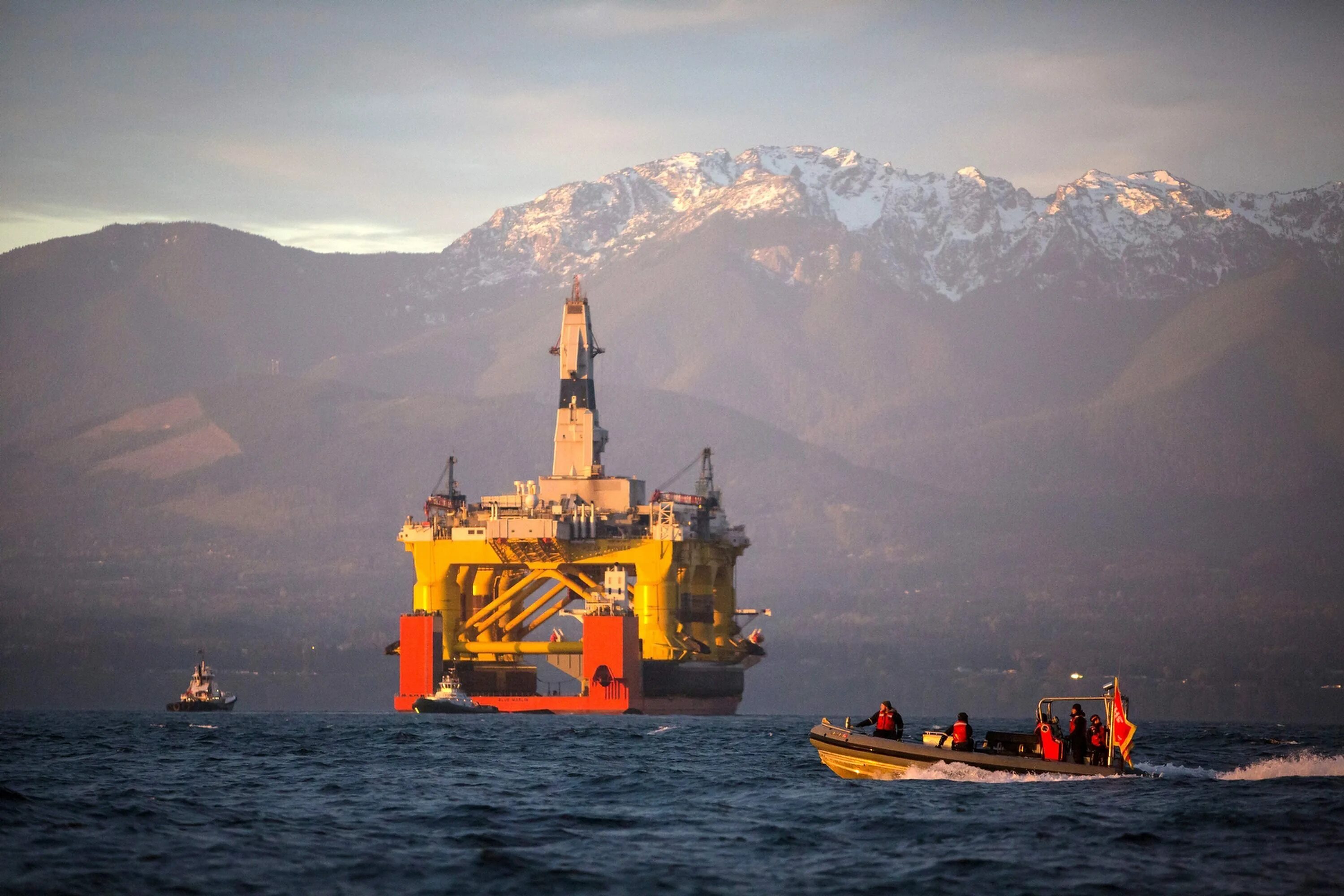 Аляска нефть. Добыча нефти на Аляске. Аляска нефтедобыча. Нефтяные месторождения Канады. Нефть ледовитого океана
