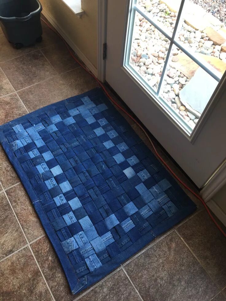 Sottoprodotto edificio consumatore jeans carpet righello contravveleno gioco