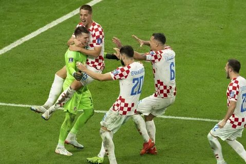 Чемпионат по футболу буквы