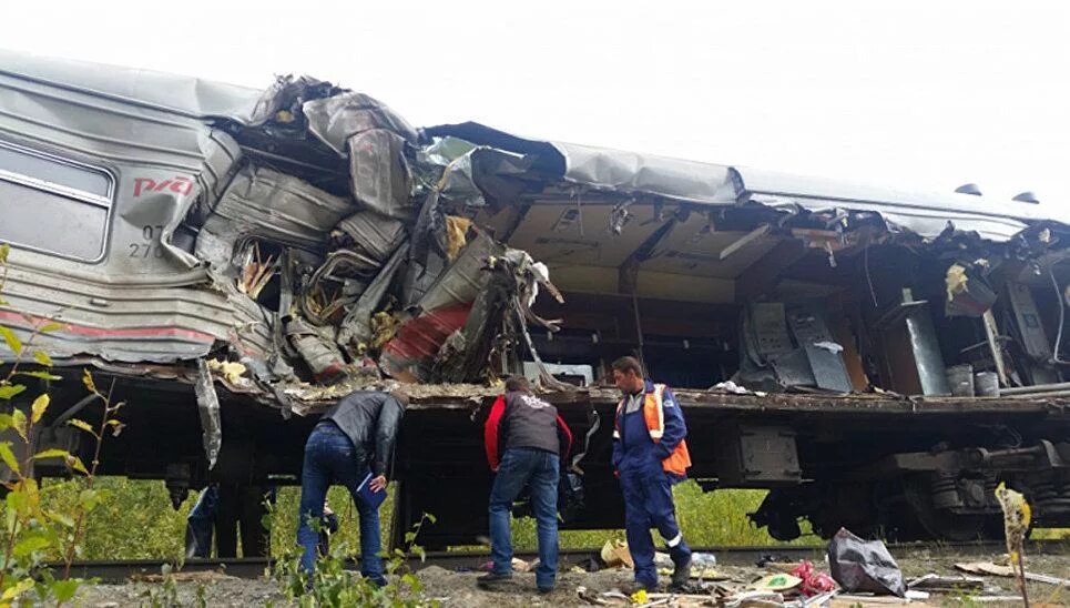 столкновение пассажирского