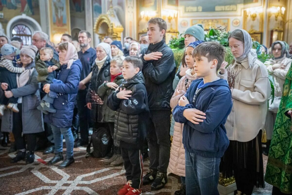 Вербное храм. Великие православные праздники. Праздничное богослужение. Праздники в 2023 православные церковные. Православный апрель 2023