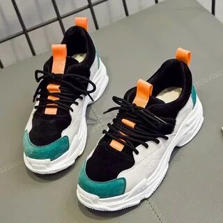 Кроссовки из китая