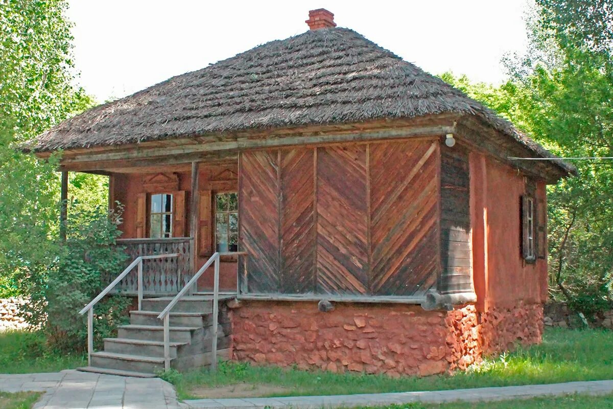 Казачий курень иловля музей. Иловлинский музей казачьего быта «казачий курень». Казачий курень иловля. Иловлинский музей казачьего быта «казачий курень». Музей казачий курень.