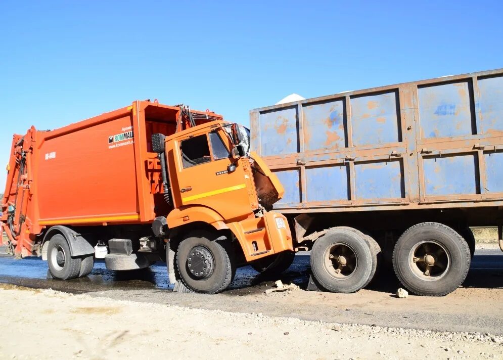 База мусоровозов. Мусоровоз KAMAZ ЭКОСИТИ. Мусоровоз Фаун КАМАЗ 1997. Джак мусоровоз мусоровоз 120. Мусоровоз Рико КАМАЗ 1990.