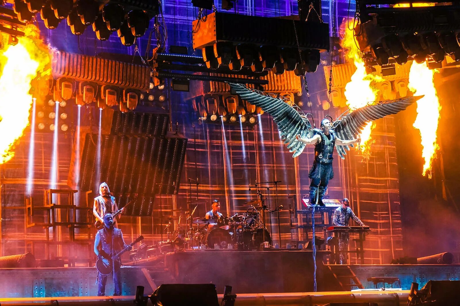 Rammstein концерт. Концерт рамштайн 2016. Группа Rammstein концерты. Концерт рамштайн в Москве. Концерт группы рамштайн