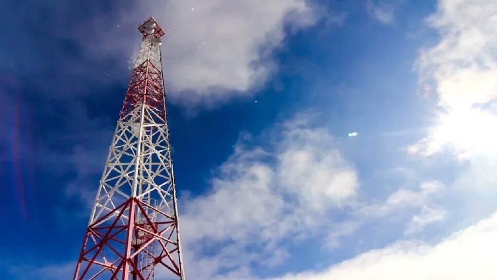 Вышка сотовой связи 5g. Вышка сотовой связи 5g. Вышка телефонной связи. Вышка телефонной связи. Сотовая вышка.