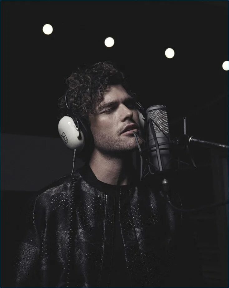 Jacob lizotte. Вэнс джой. vance joy. vance joy фото. фото из видео jacob lizotte.