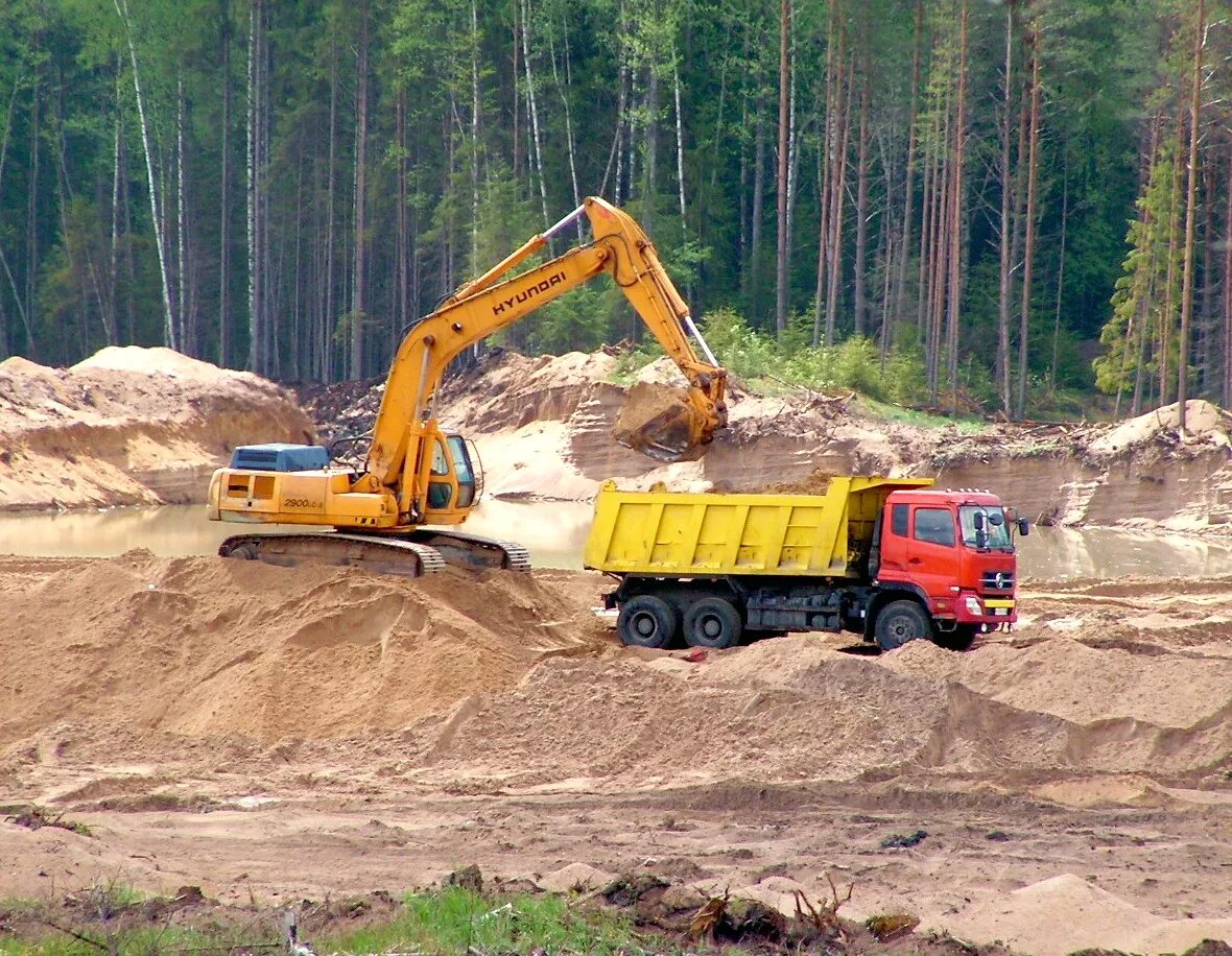 Песок добыча полезных ископаемых. Добыча песка. карьер песок. месторождение песка. разработка песчаного карьера.