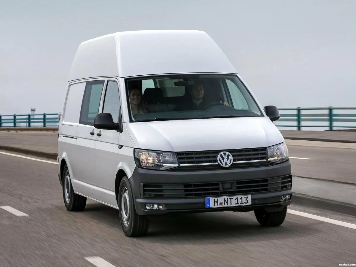 Volkswagen Transporter t6 пассажирский. Фольксваген Транспортер т6 грузовой. Фольксваген Транспортер т5. Volkswagen Transporter t6 Рестайлинг. Фольксваген транспортер т5 2.0