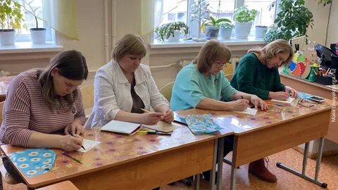 10 педагогический работник