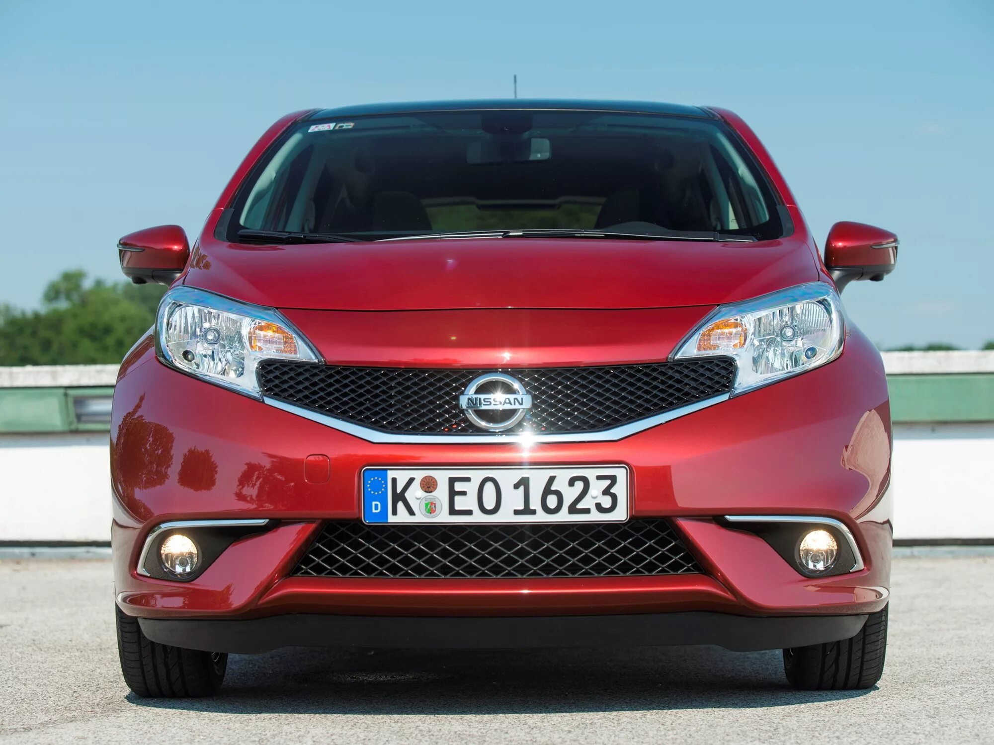 Ниссан чей производитель. Nissan Note e12 Nismo s. Nissan Note e12 бордовый. Ниссан ноут дигс. Ниссан ноут 2014.