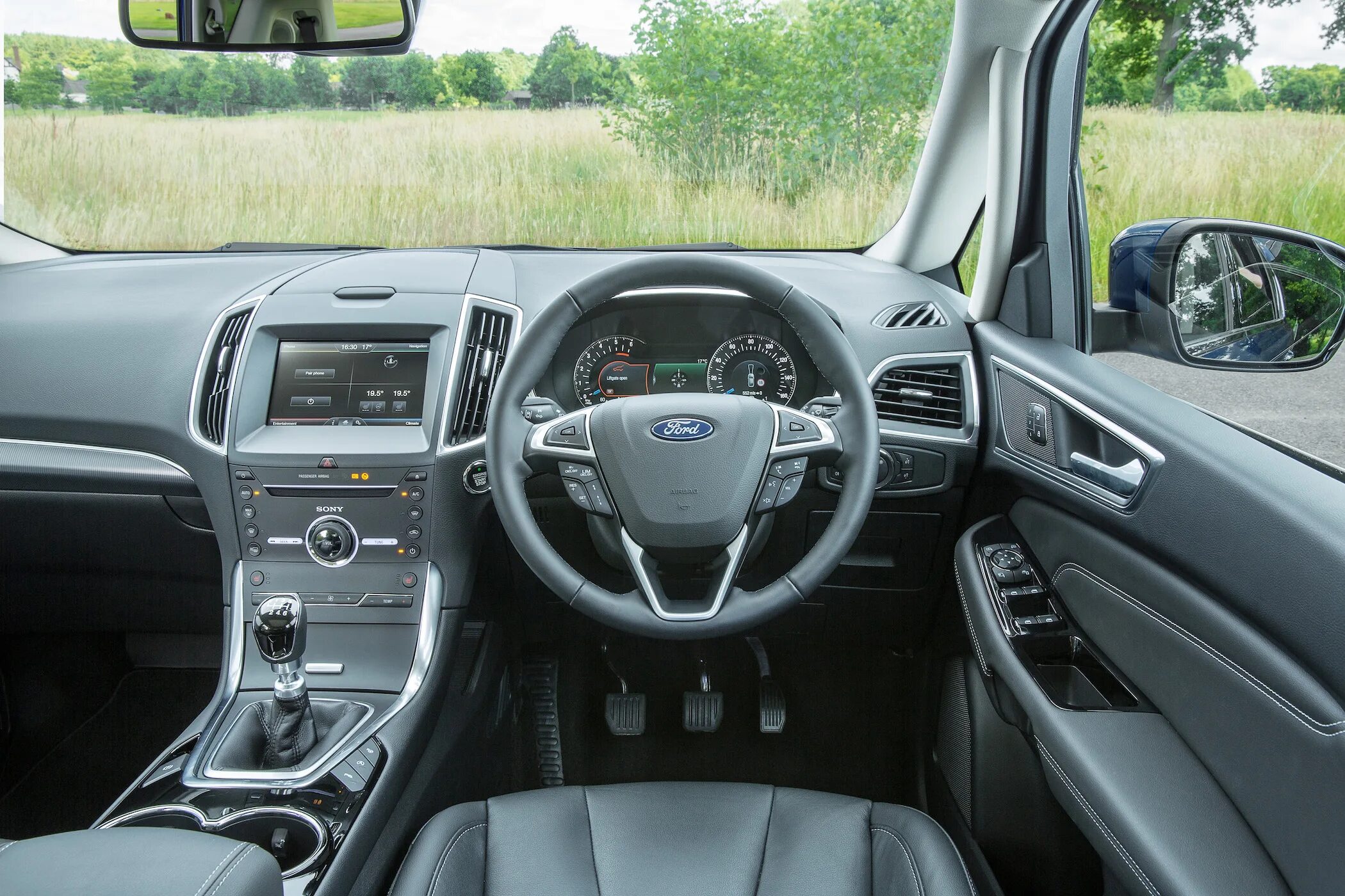 Панель s max. Ford s max 2015 салон. ford s-max 2013 interior. ford s max 2025 салон. ford s max 2016 салон.
