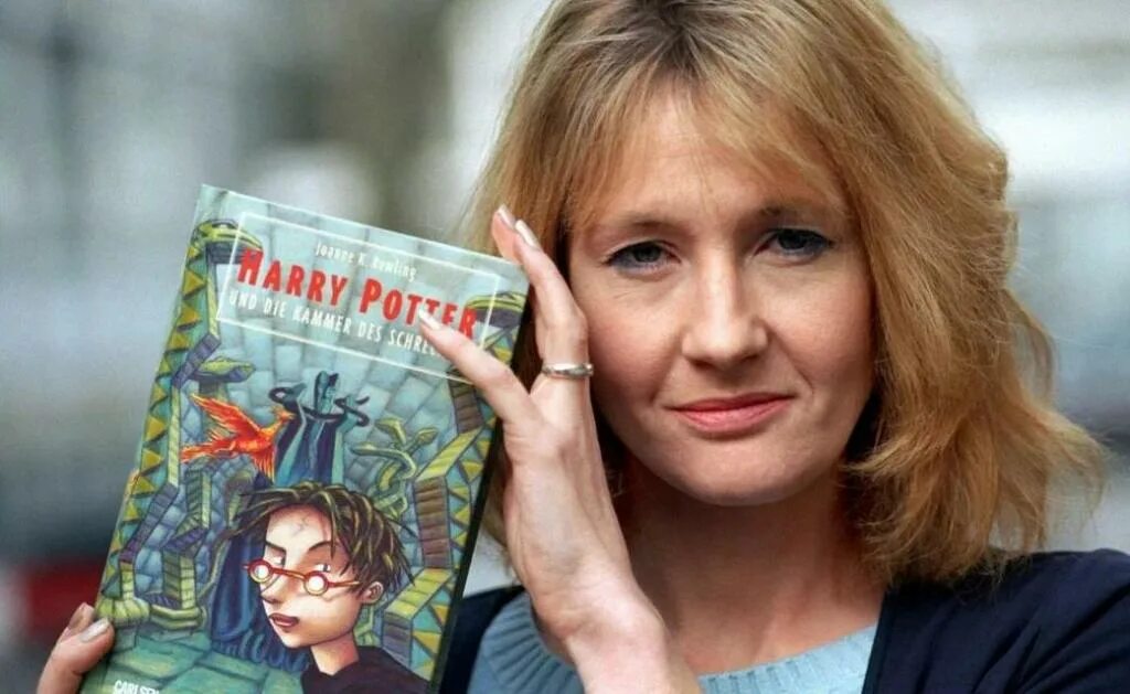 Писательница д. Писательница д. Джоан роулинг гарри поттер. Джоан роулинг 2020. Джоан роулинг.