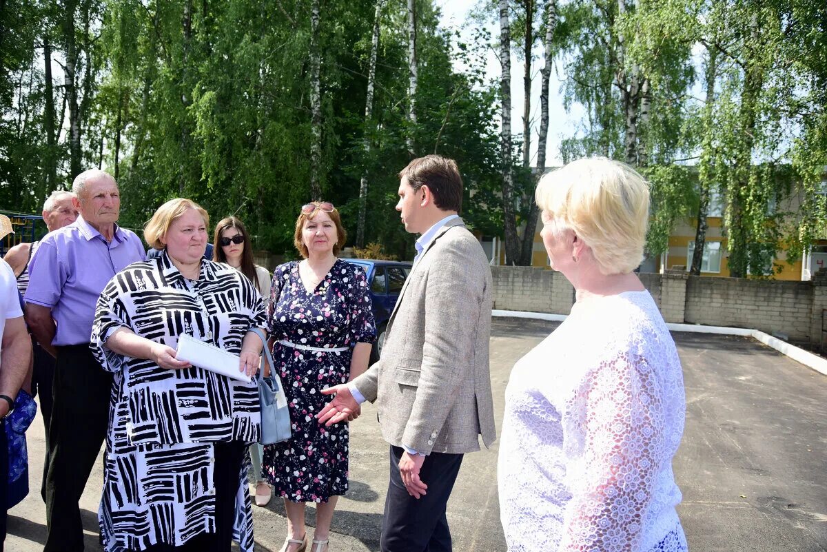 Город орёл поселок кромы. Церковь николая чудотворца в кромах. Кромы орловская область работа вакансии. Никольский храм кромы. Кромы орловская область работа вакансии.