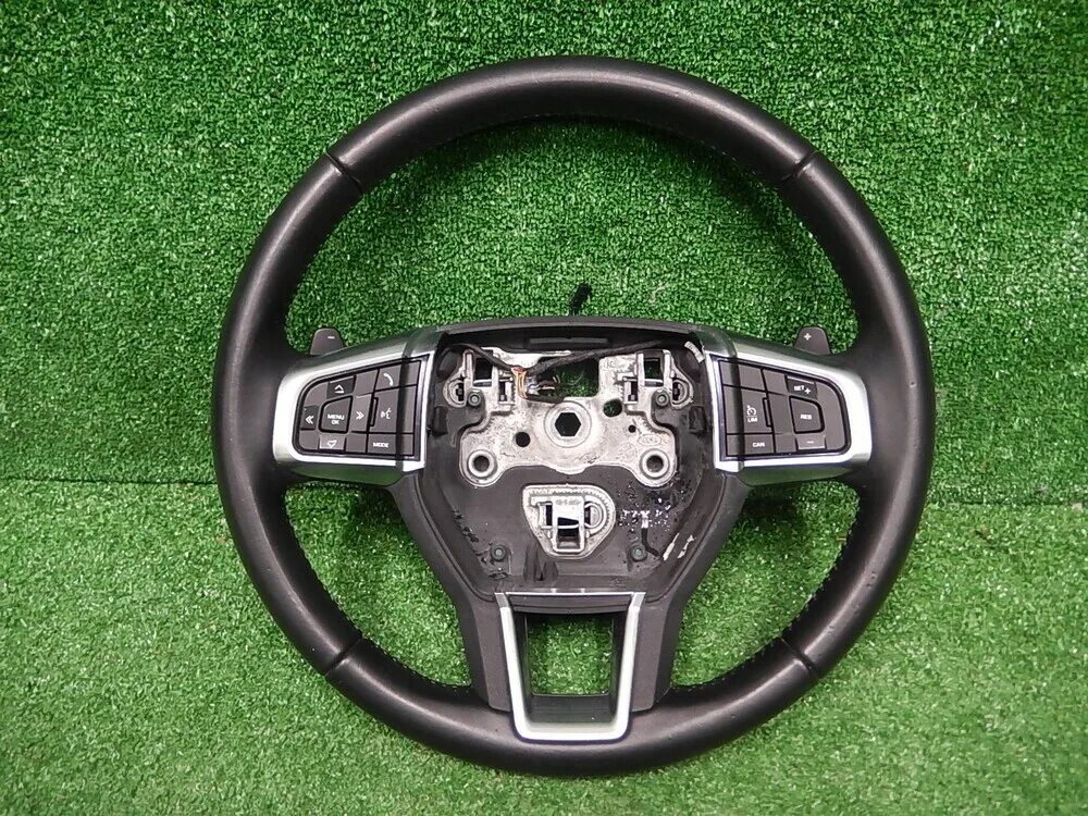 Руль ленд ровер дискавери 4. Руль land rover discovery 3. Ленд ровер дискавери 3 кнопка обогрева руля. Дискавери спорт руль. Руль ленд ровер дискавери 3.