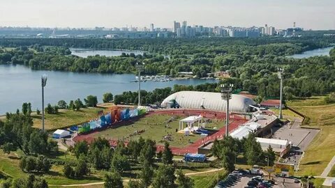 Стадион янтарь