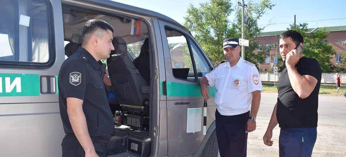 В сальском отделе МРЭО прошли обыски утром 4 апреля Ростовская область сегодня Д