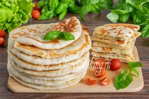 Дрожжевые лепешки с начинкой