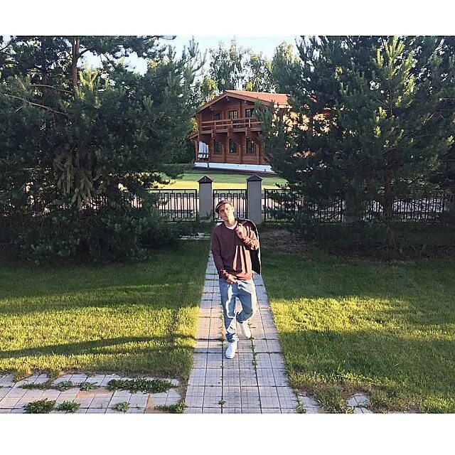 Где живет рэпер. Где живет рэпер. Где живет рэпер. Где живет рэпер. Репер который живет ярославле.