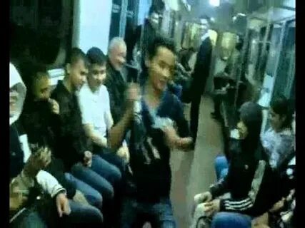 Школы по станции метро