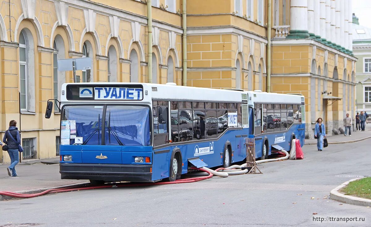 Автобус на дворцовой