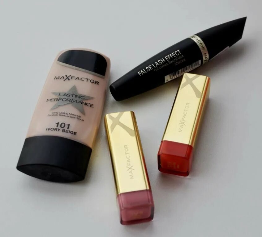 Max factor. Косметика макс фактор. тональная косметика max factor. max factor international. косметика для профессионалов. набор max factor набор.
