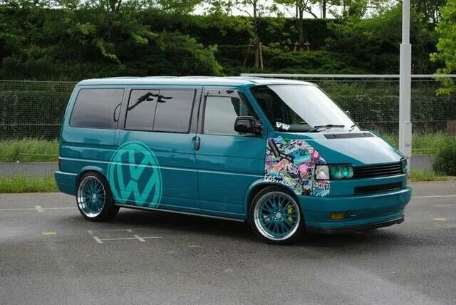 VW t4 Tuning. Тюнингованный Фольксваген Транспортер т4. Фольксваген транспортёр т4 стенс. Volkswagen Transporter t4 фургон.